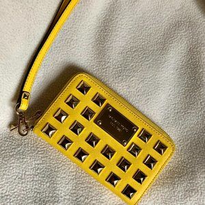 Michael Kors Wristlet